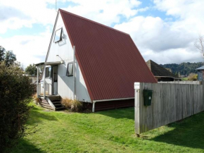 Central Ski Chalet - Ohakune Holiday Home